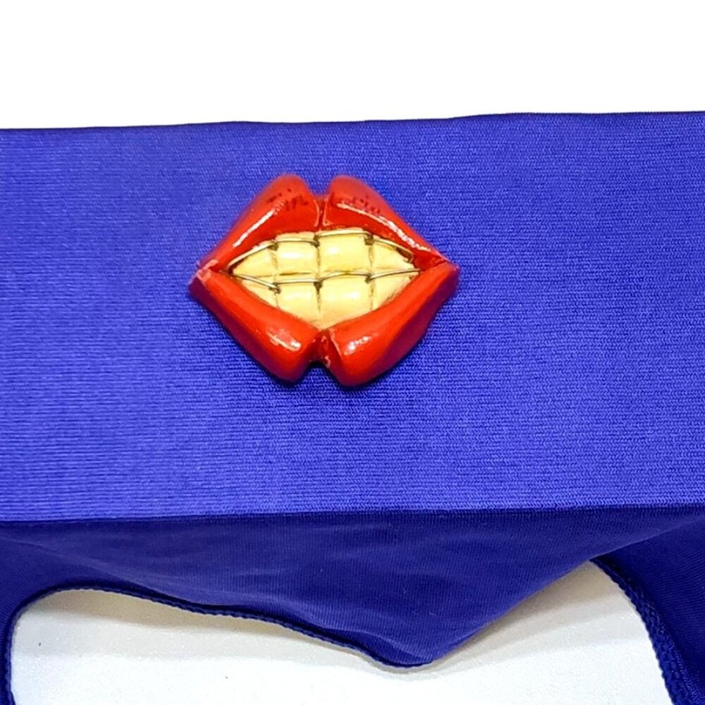 Tin Grin Braces Teeth Red Lips Ceramic Magnet 2.5" 1990s Vintage Memorabilia